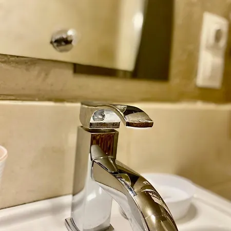 вірменська14 центр не далеко від ж д вокзалу звітні документи Lviv