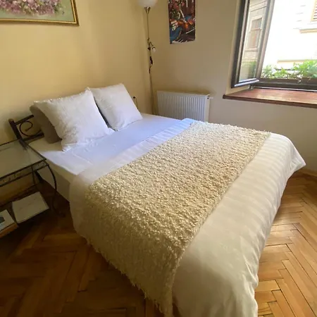 вірменська14 центр не далеко від ж д вокзалу звітні документи *