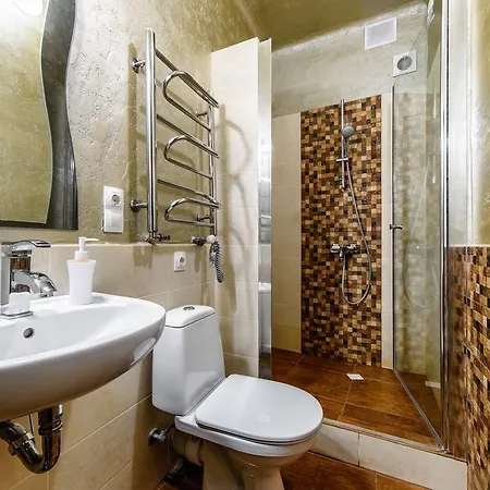 вірменська14 центр не далеко від ж д вокзалу звітні документи Apartamento Lviv