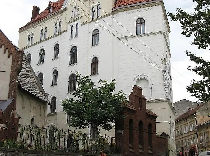 вірменська14 центр не далеко від ж д вокзалу звітні документи לבוב