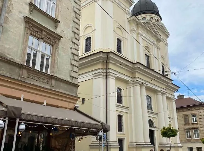 вірменська14 центр не далеко від ж д вокзалу звітні документи